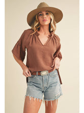 Load image into Gallery viewer, Tes 3/4 Sleeve Ruffle Top
